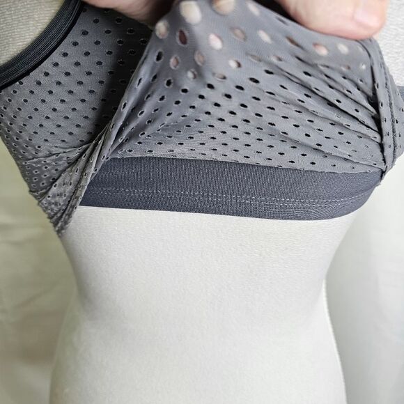 PINK Victoria's Secret Gray Mesh Tie Front Sports Bra Size XS - Picture 7 of 8
